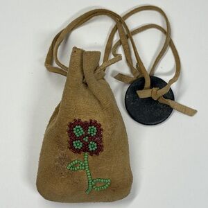 Vintage Native American Beaded Bag 1940s 50s Leather Drawstring Pouch w Trinkets